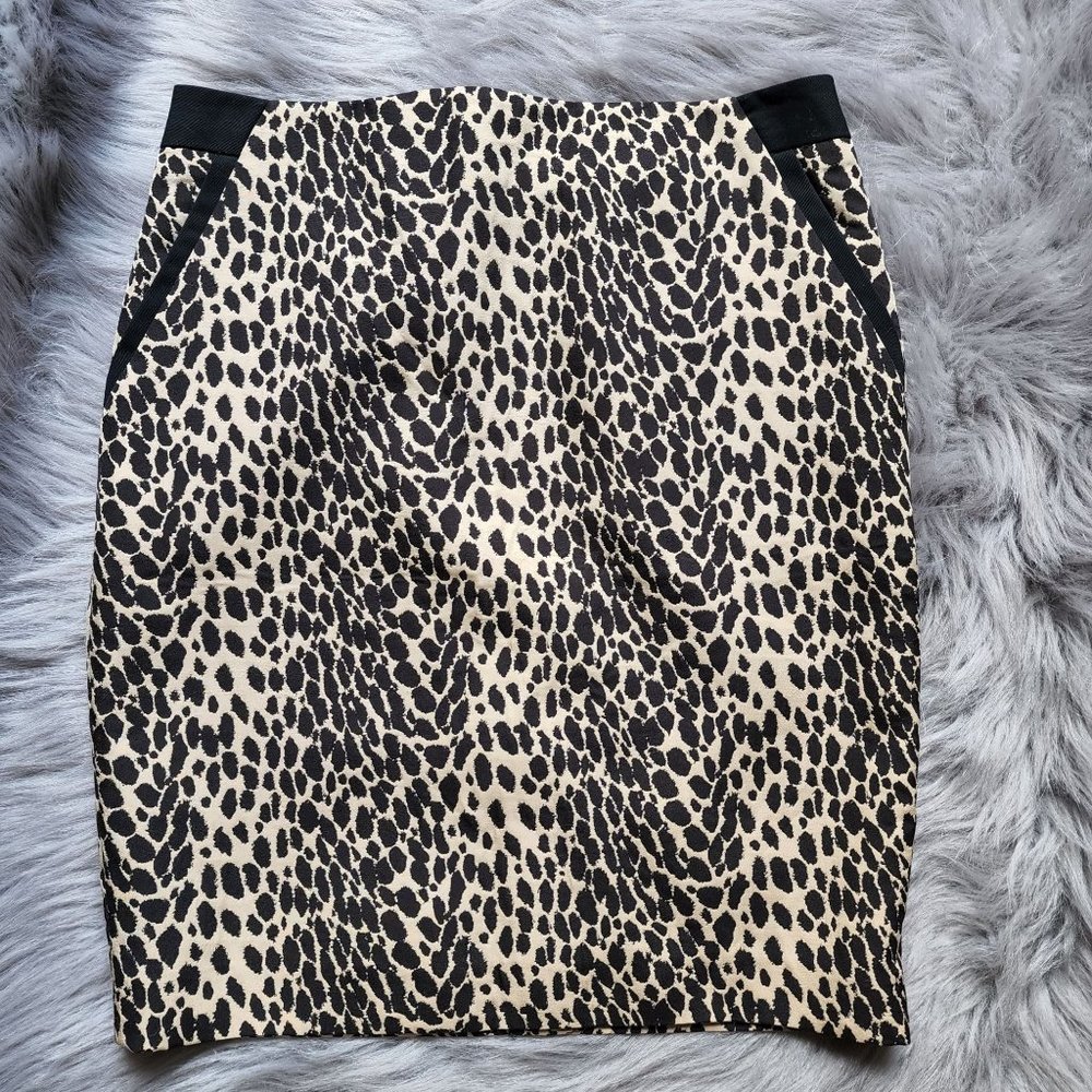 Outback Red animal print pencil skirt with side pockets & back slit woman size 8